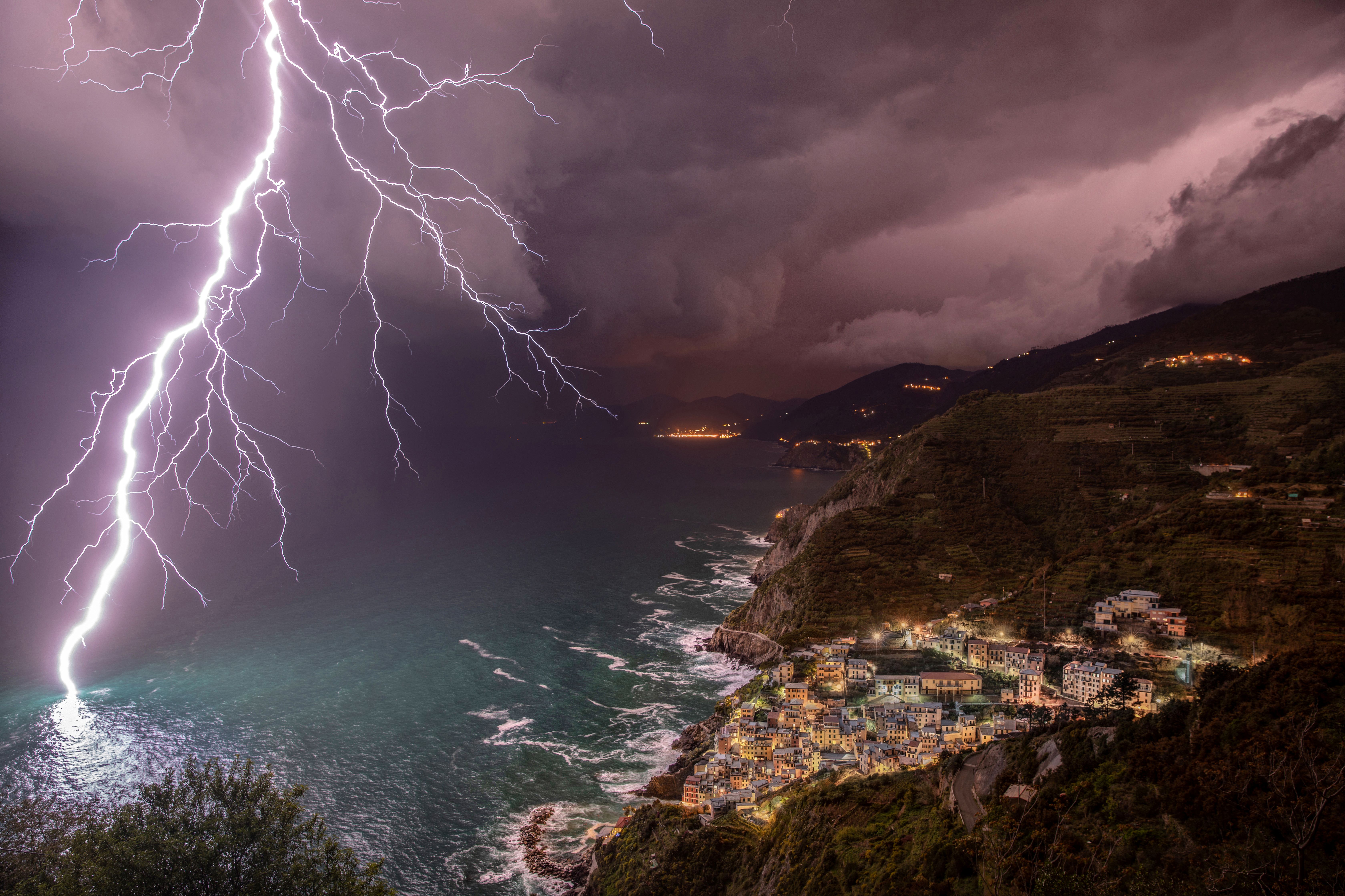 The Power of Lightning © Elena Salvai