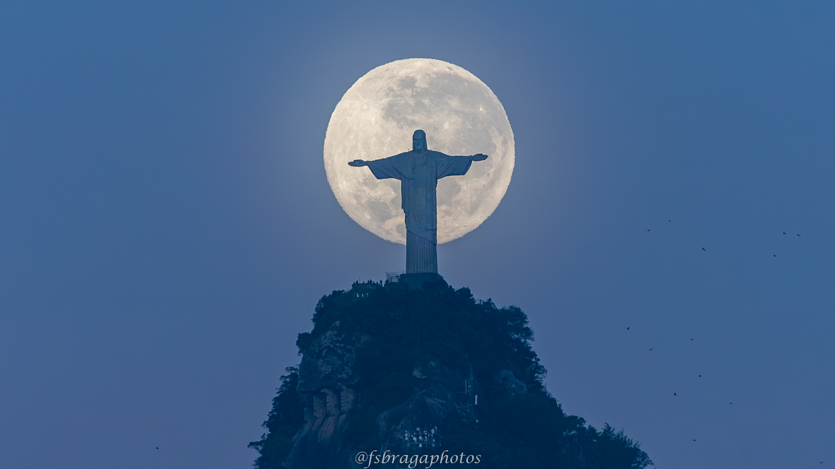 Blessed Moon © Fernando Braga