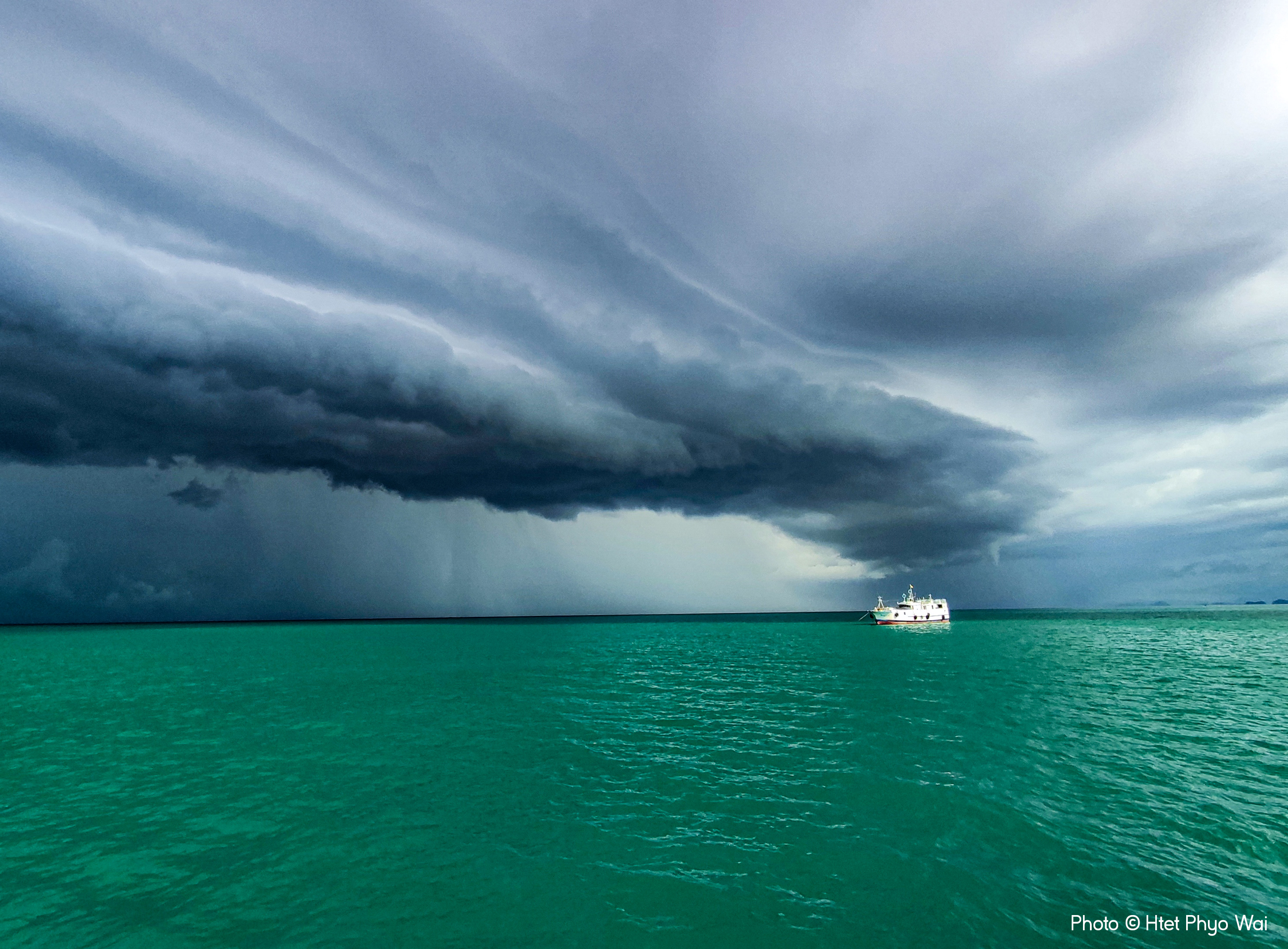 Nature and Boat © Htet Phyo Wai (2022)