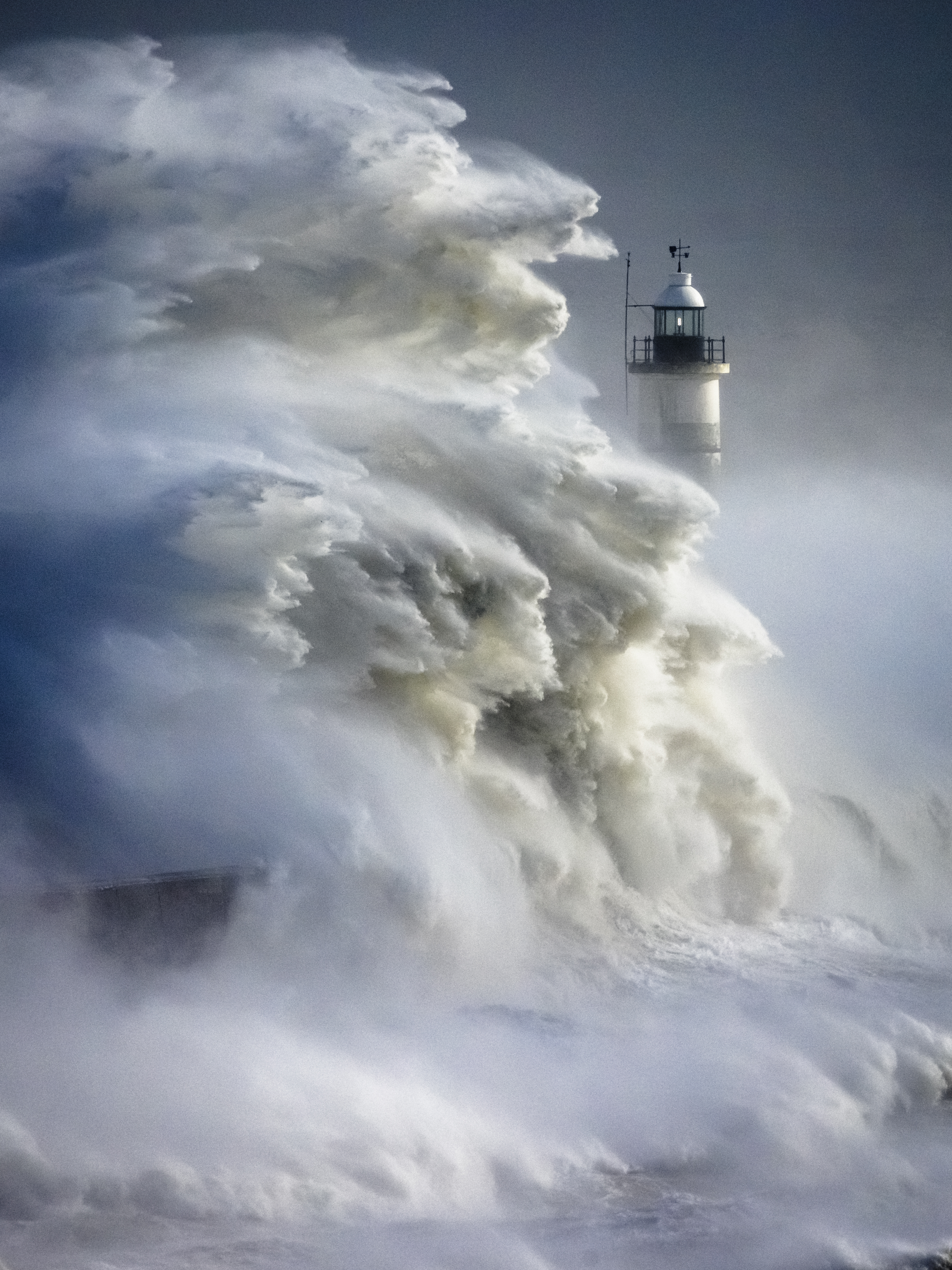 Storm Eunice photographed by Christopher Ison