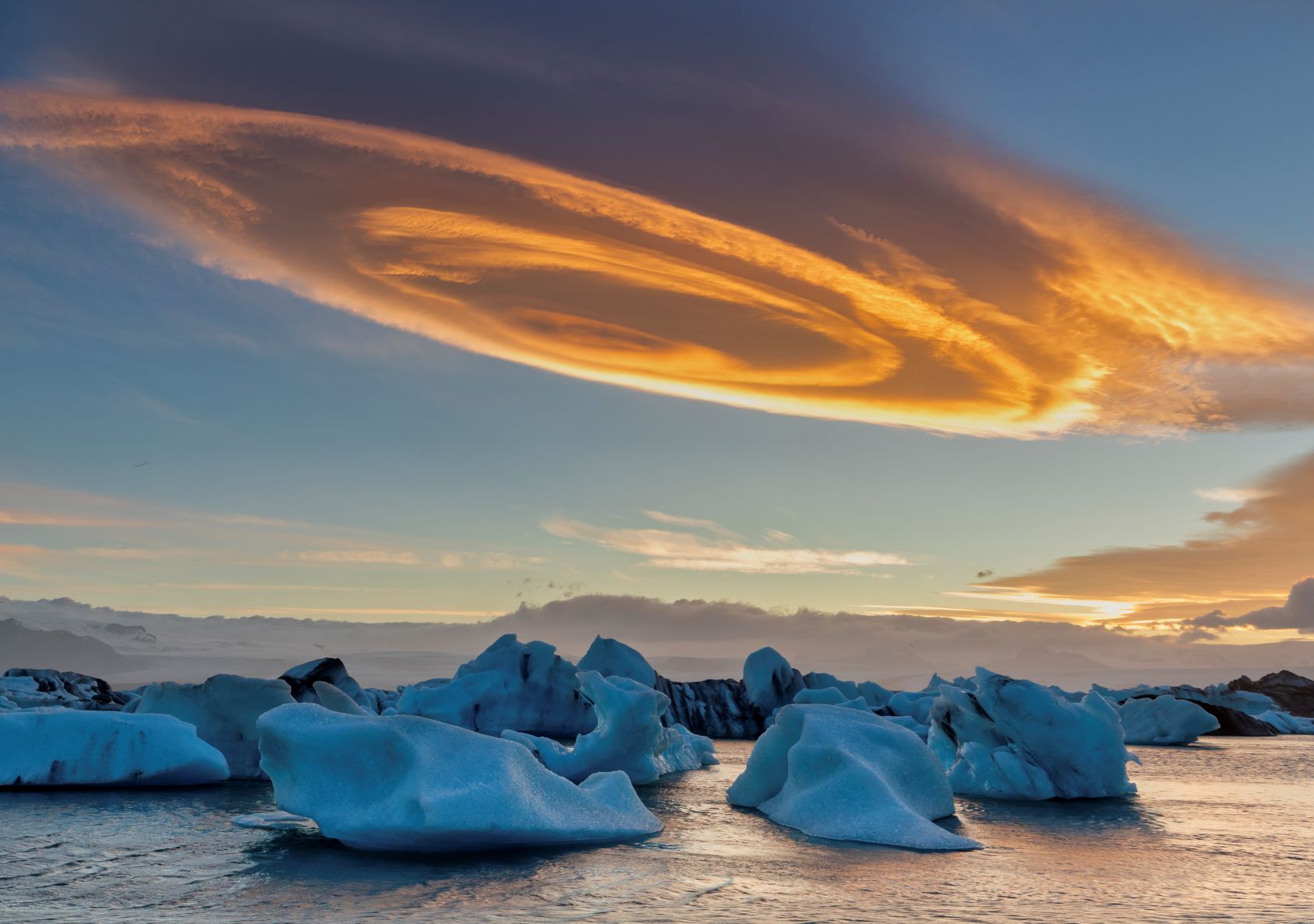 Lenticular clouds