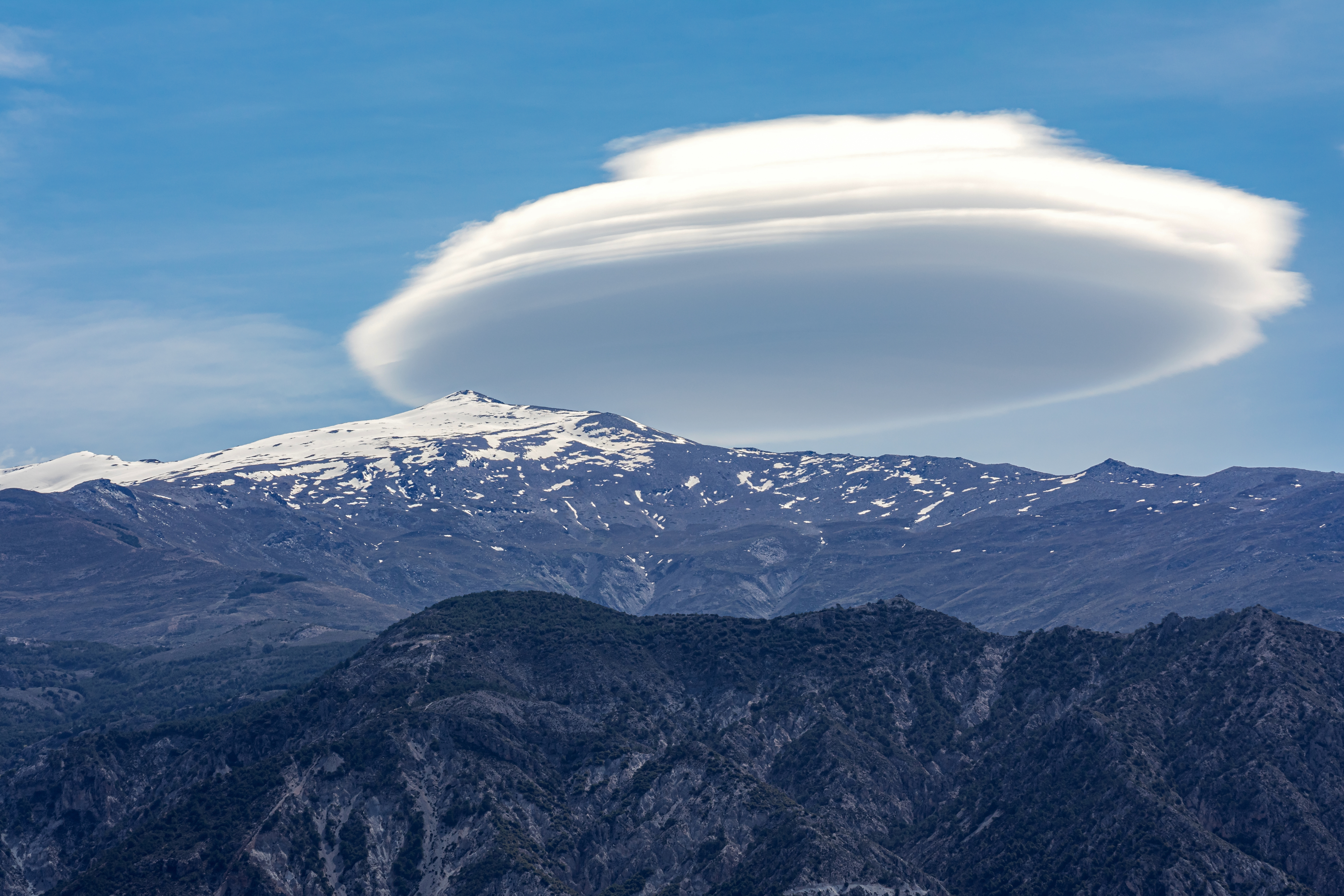 Lenticular cloud