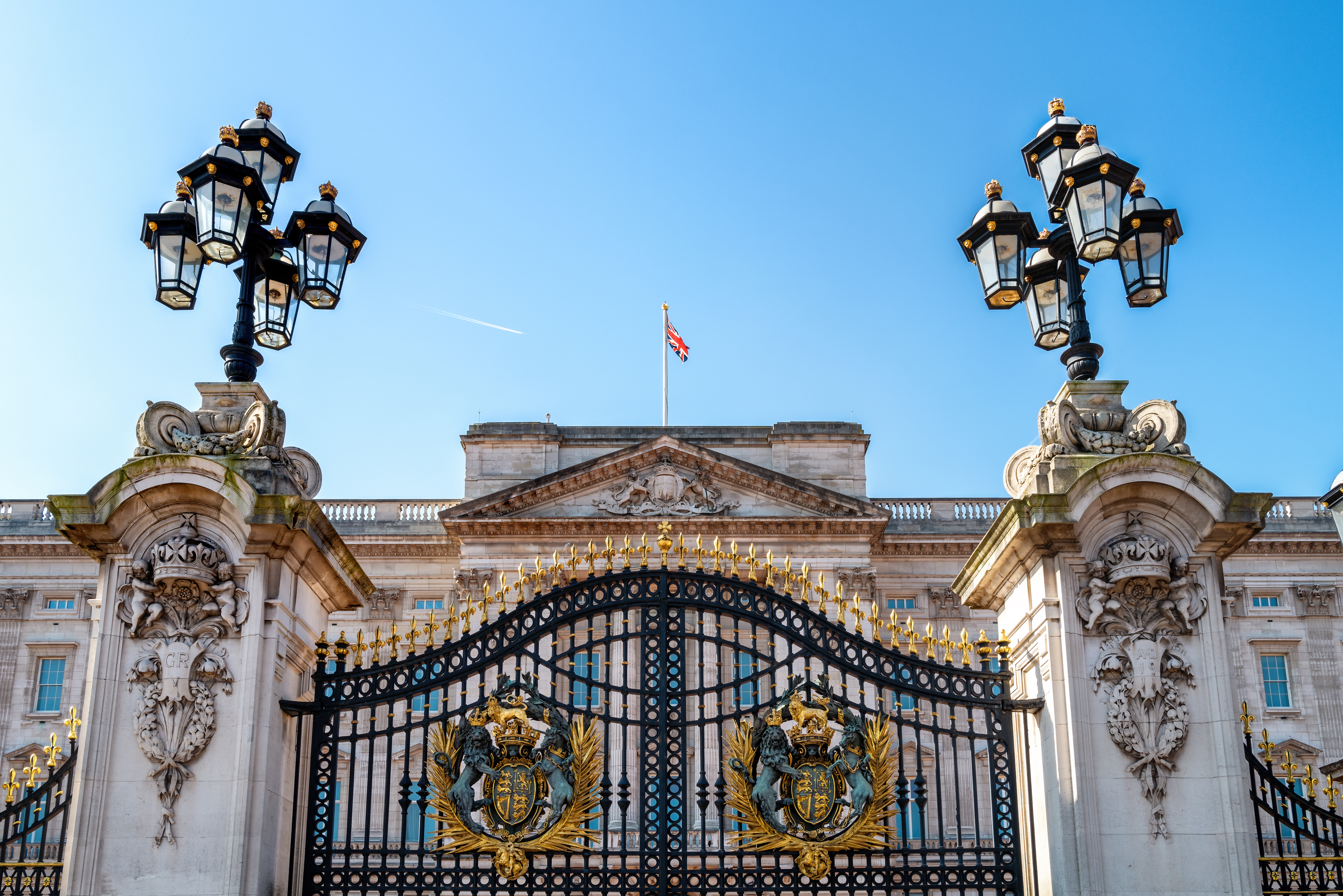 Blue skies over Buckingham Palace