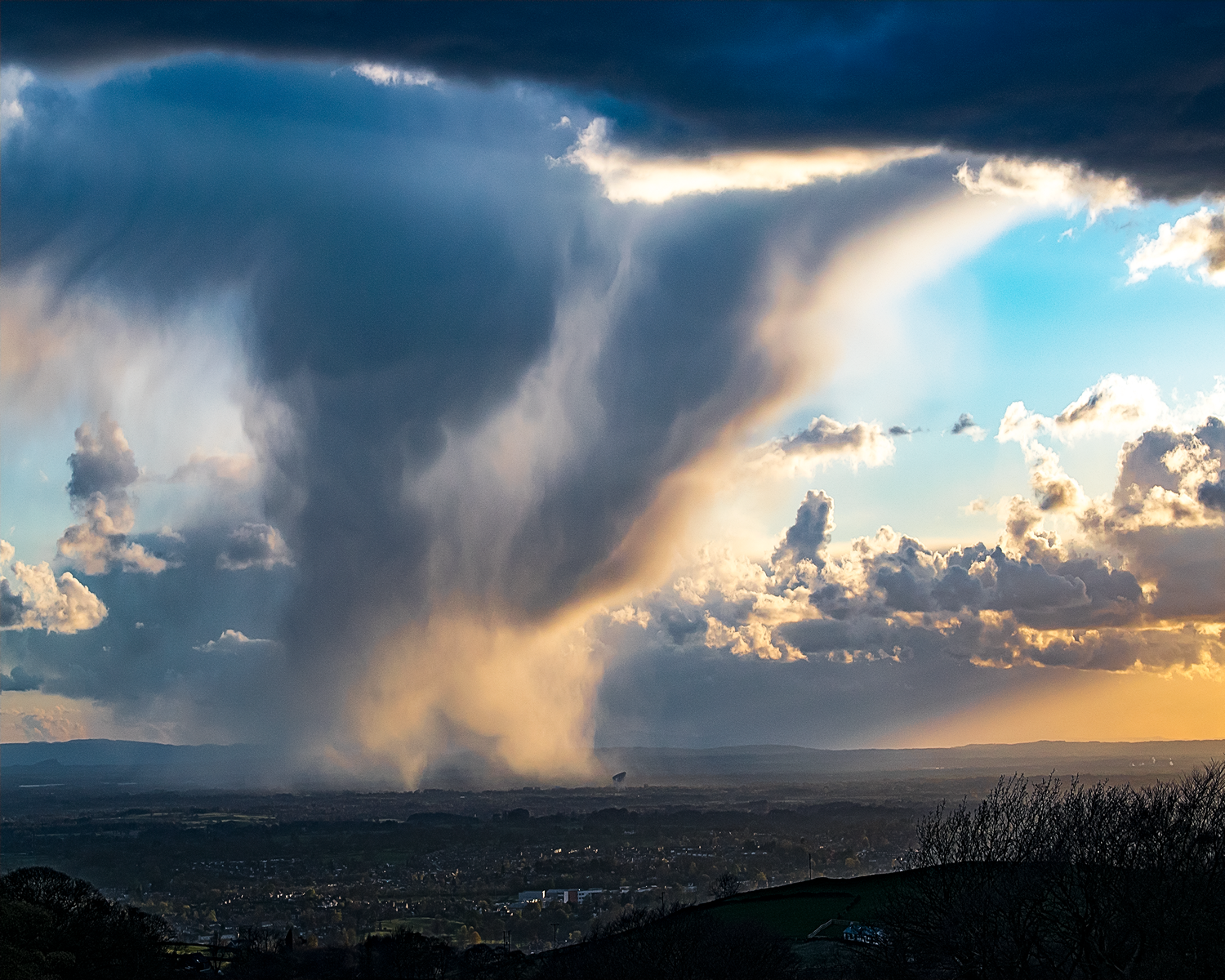 Hail Shower Over Jodrell Bank © Mark Boardman (2016)