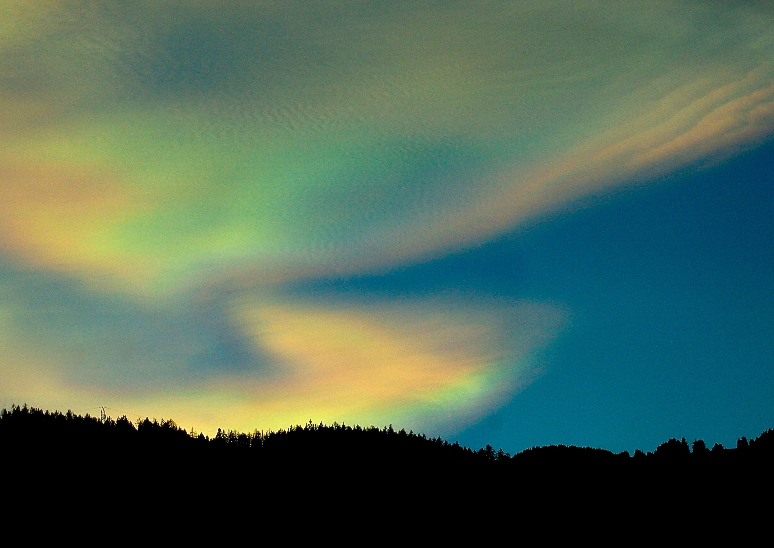 Nacreous cloud © Helen Dacre