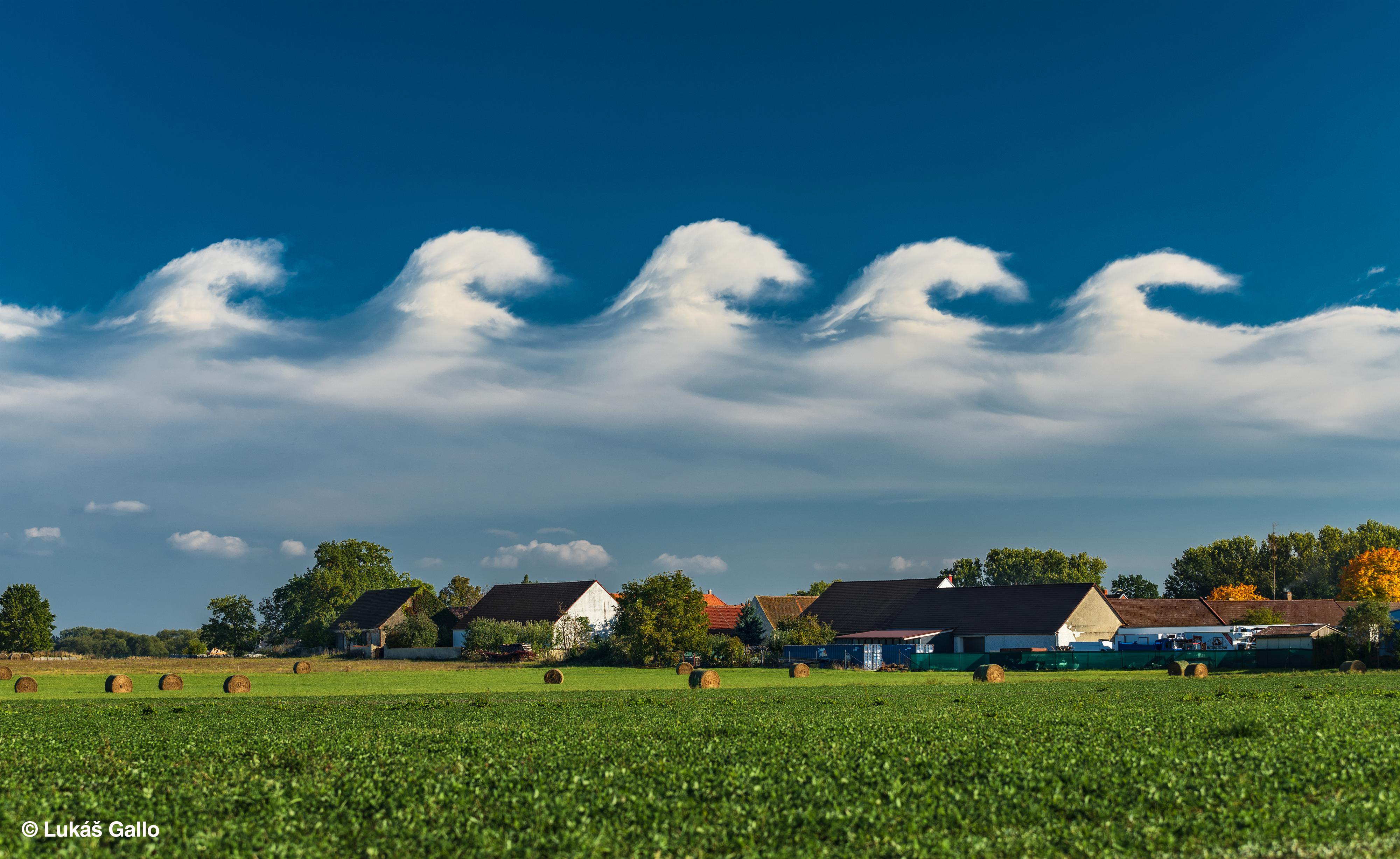 Sky Surfing — Lukáš Gallo