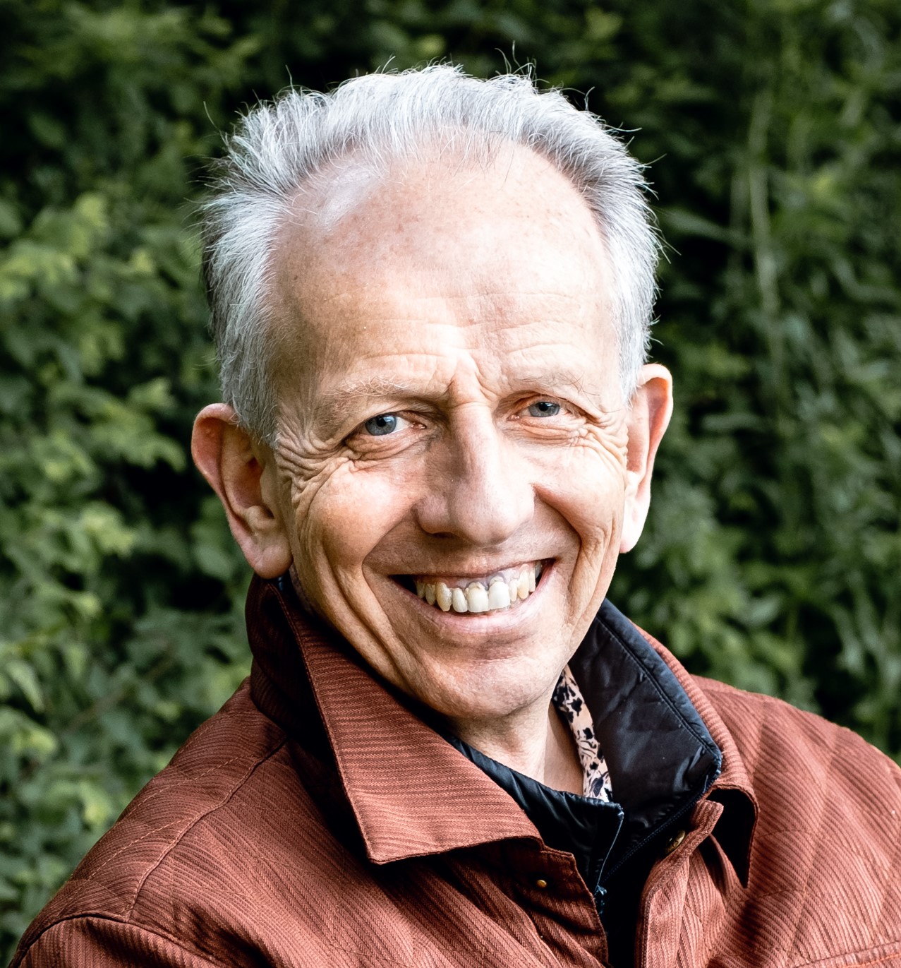 Profile of Professor Richard Jones smiling