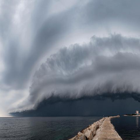 Monster shelf cloud