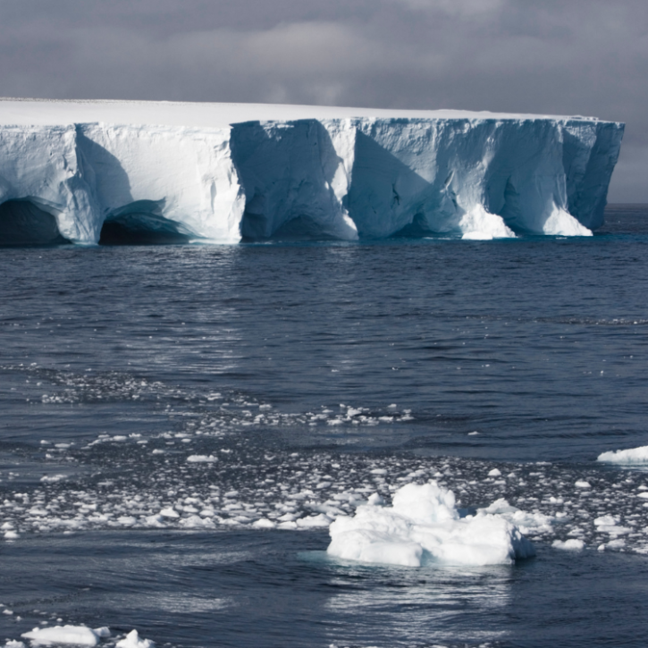 Image of an ice sheet on the water