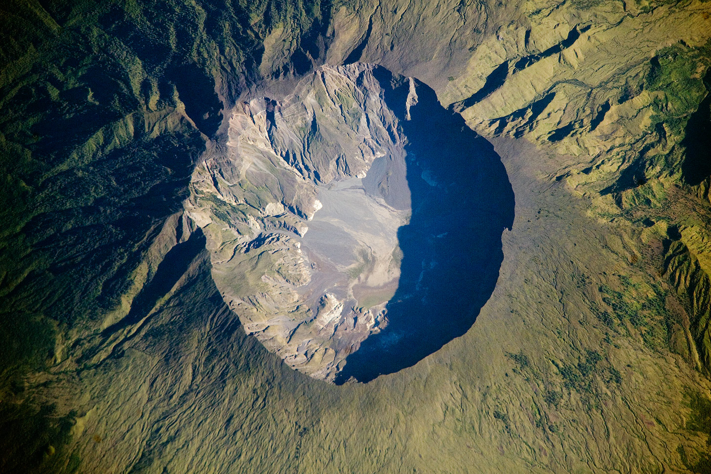 Tamboro volcano